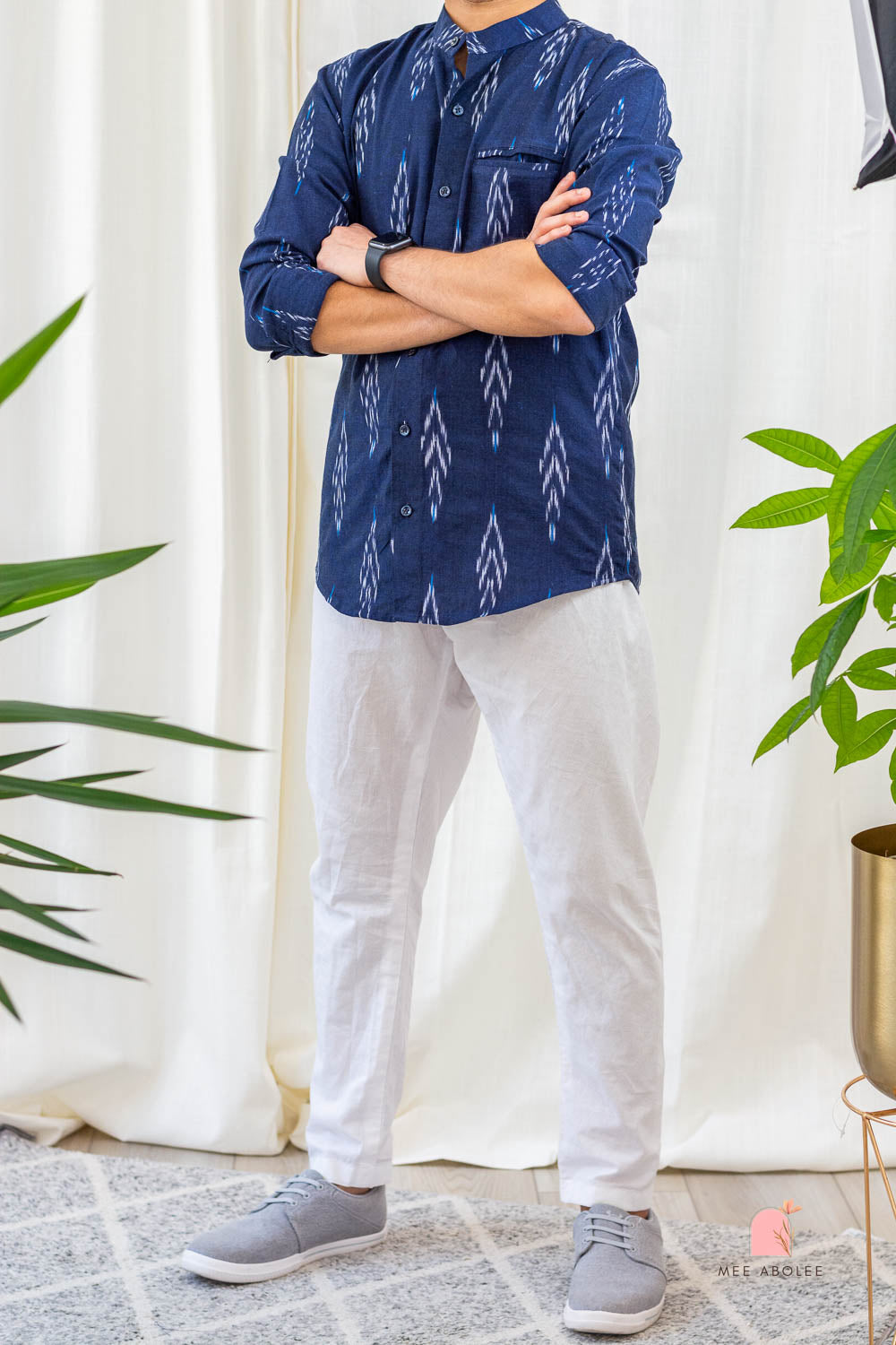 Vishu Full Sleeves Shirt With Mandarin Collar in Deep Sapphire