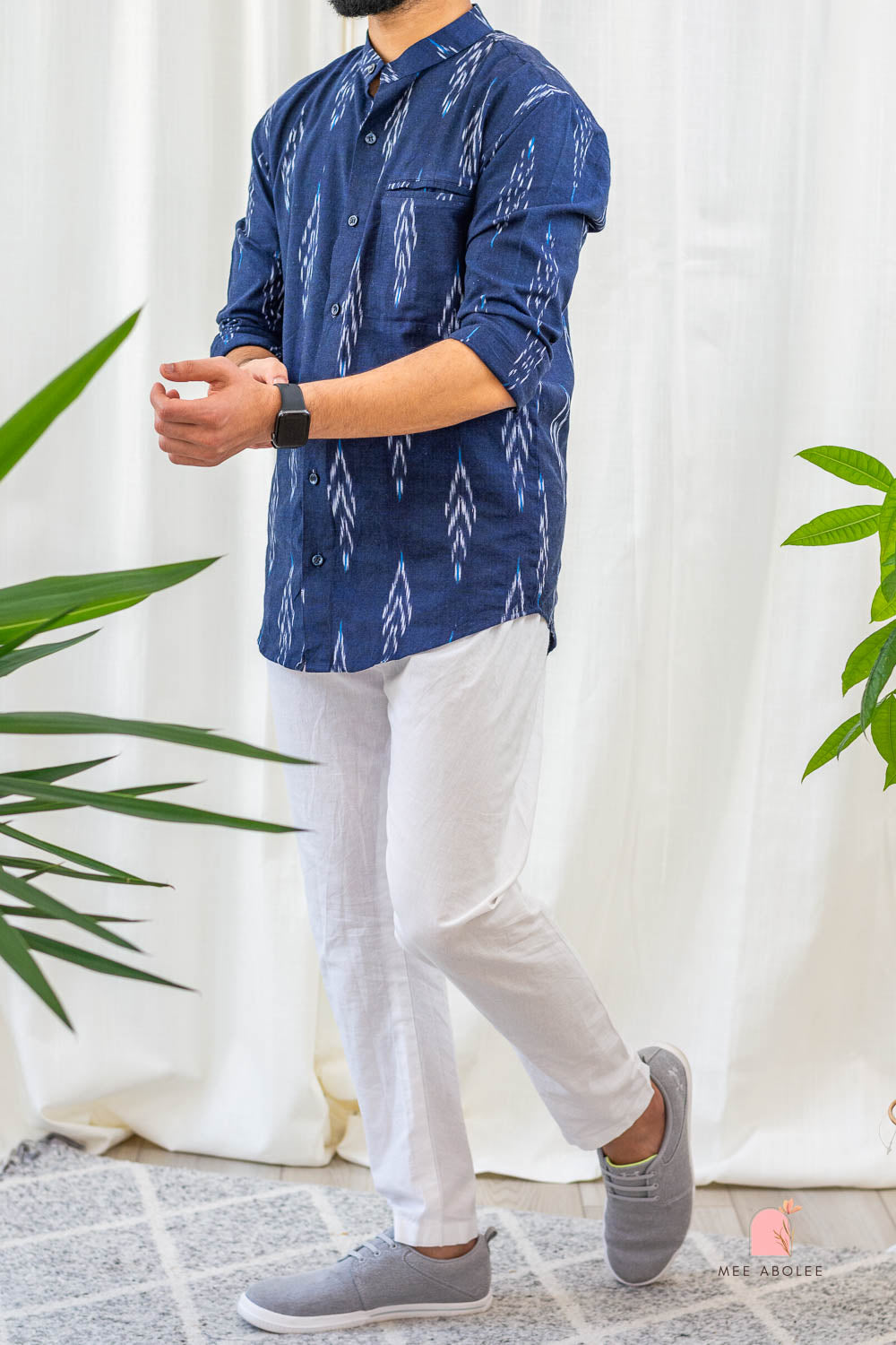 Vishu Full Sleeves Shirt With Mandarin Collar in Deep Sapphire