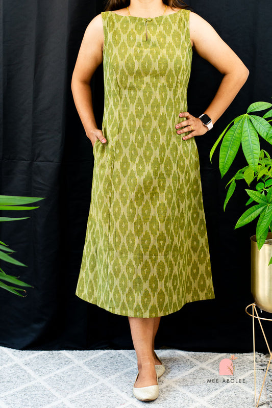 Saachi A-line Sleeveless Dress in Matcha