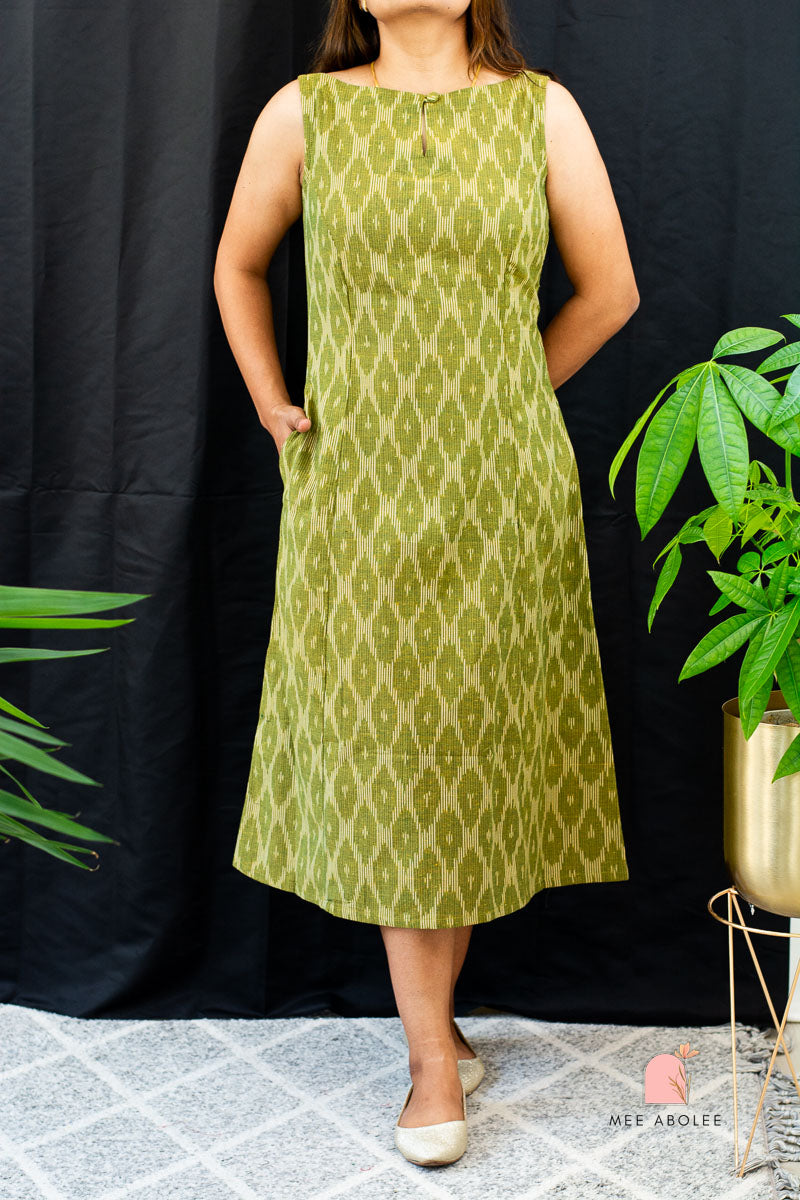 Saachi A-line Sleeveless Dress in Matcha