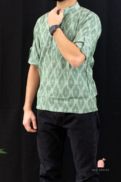 Ojal Half Sleeves Shirt with Mandarin Collar in Sage