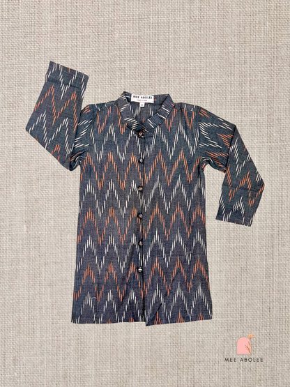 "Jai" Long Sleeves Kurta in Cloud Chevron